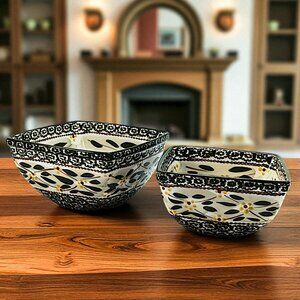 Temptations By Tara Old World Set Of 2 Green Flowal Nesting Bowles 1Qt and 1.5Qt